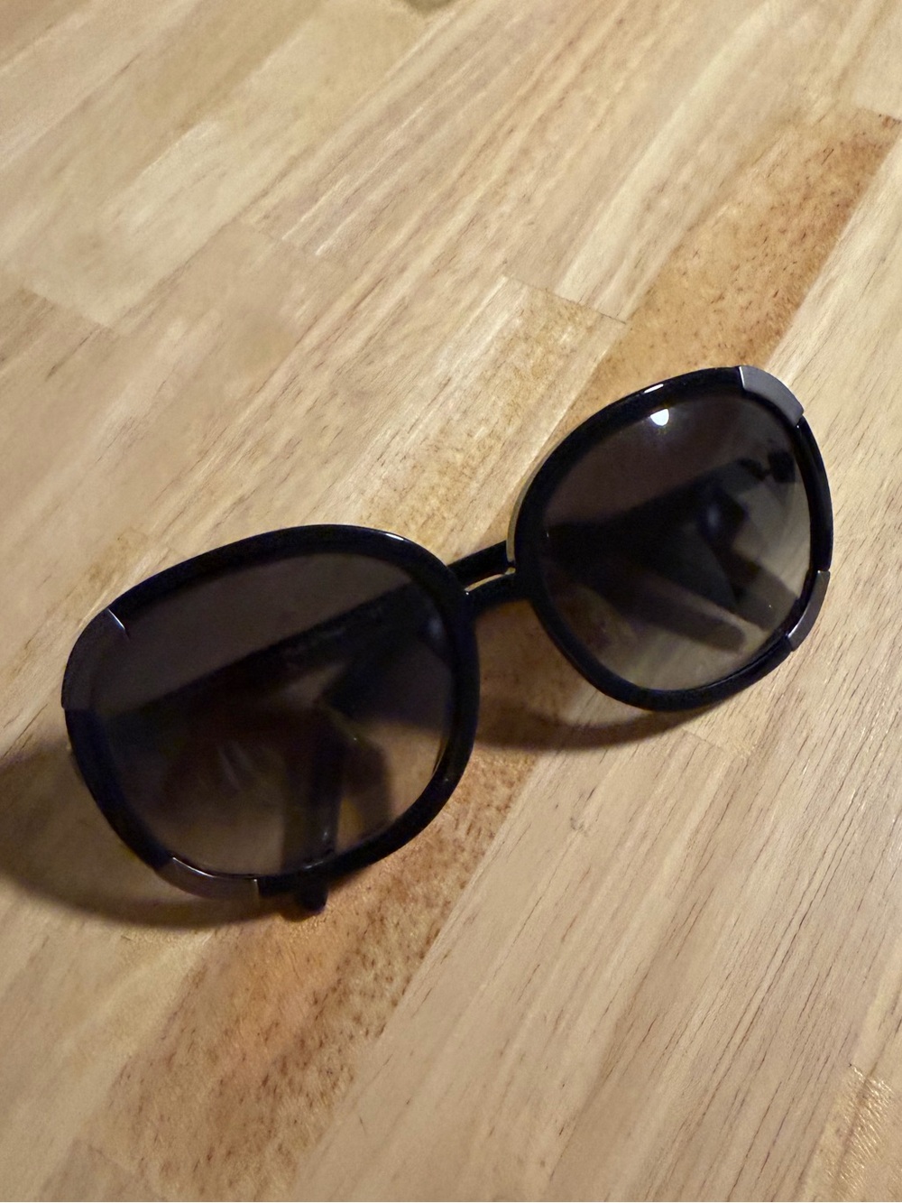 Chloe Classic Women's Oversized Sunglasses